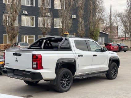 mekhanicheskaya-rolleta-na-kuzov-mitsubishi-l200-6 (5)